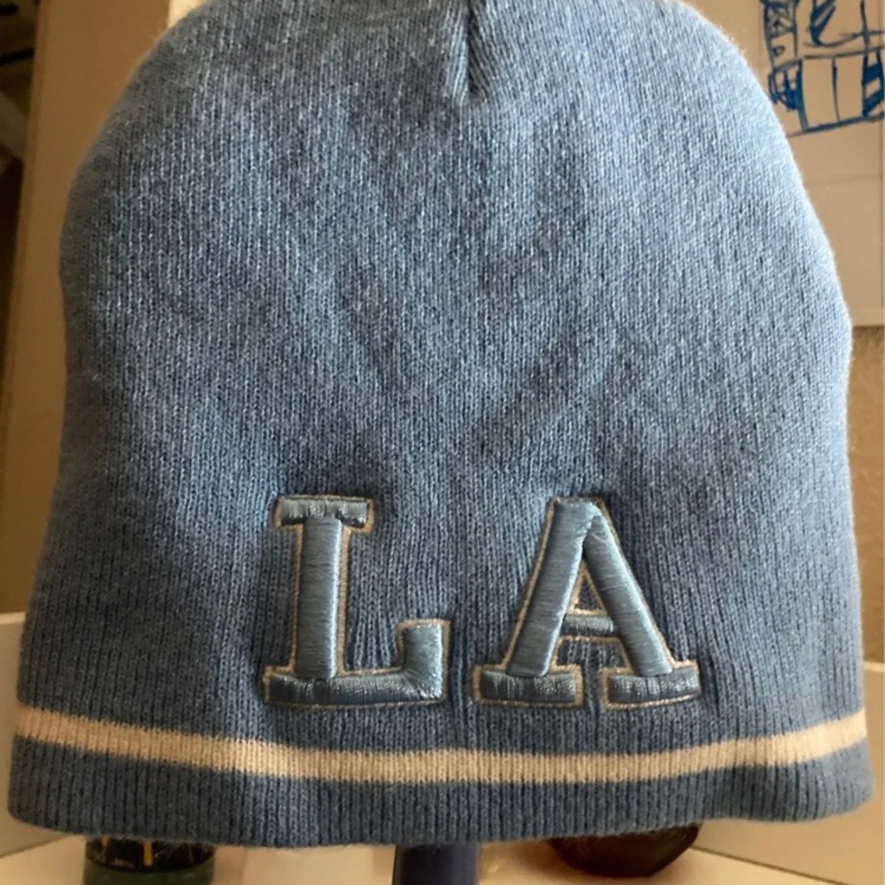 LA baby blue beanie